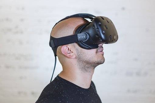 AR技术和VR技术的区别是什么?